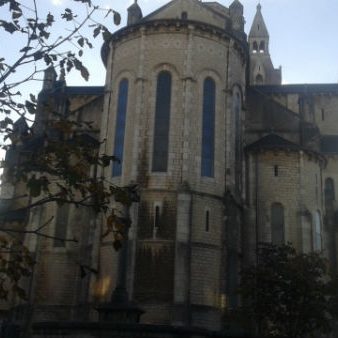 rodez église du faubourg vue de la maisson des associations